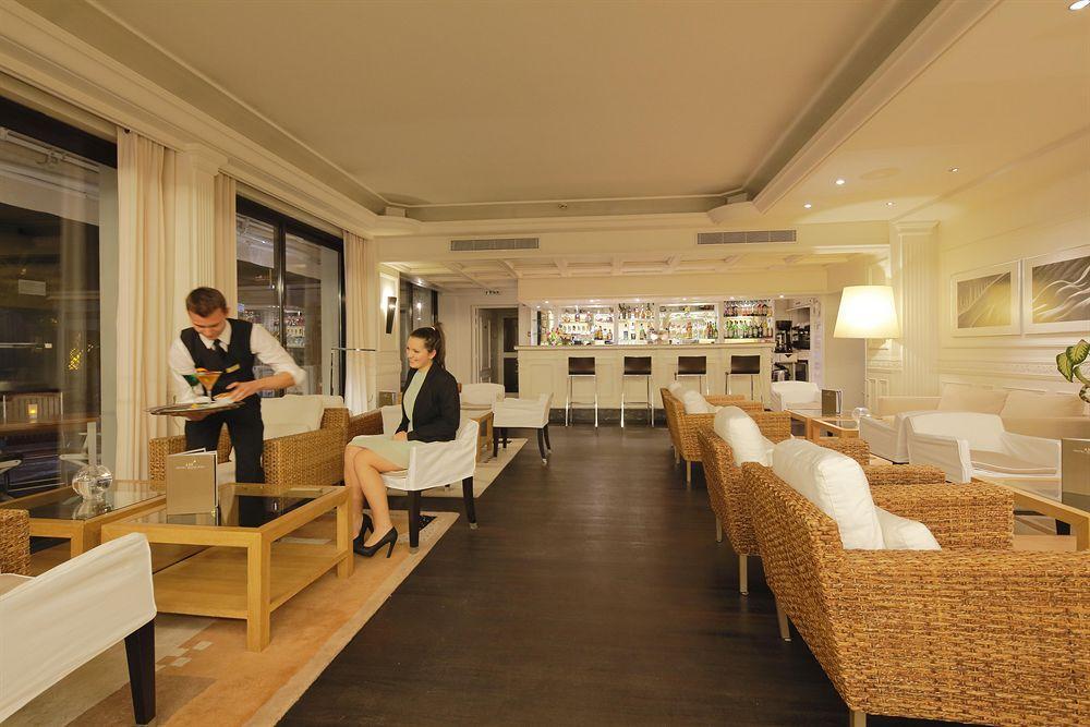 Hotel Napoleon Menton Exterior photo
