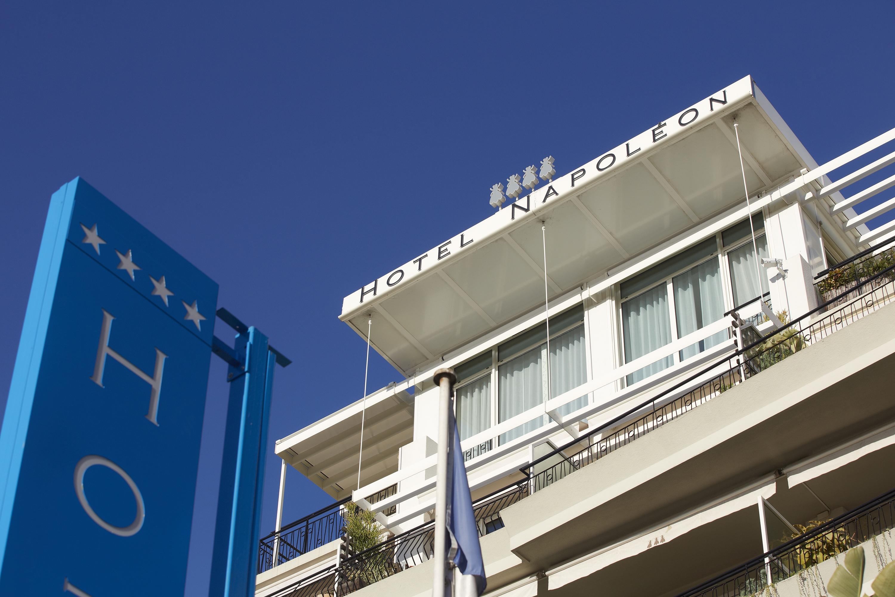 Hotel Napoleon Menton Exterior photo