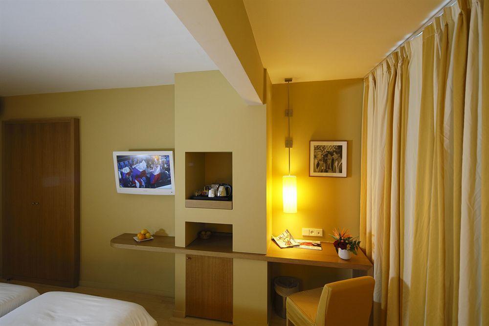 Hotel Napoleon Menton Exterior photo
