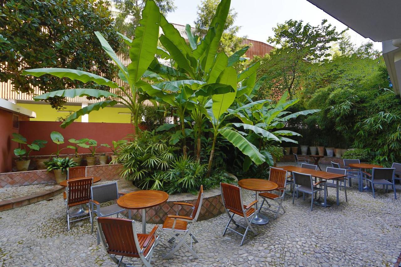 Hotel Napoleon Menton Exterior photo